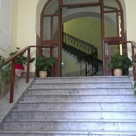 Philia Hotel 3*