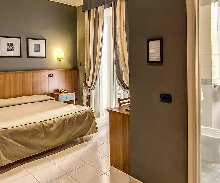 Hotel Taormina 2*