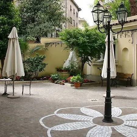 Hotel Torlonia 4*
