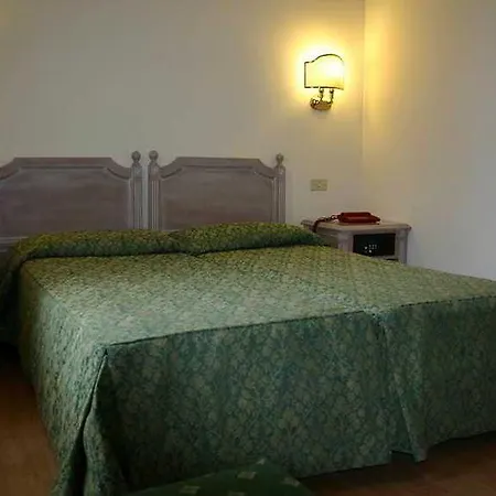 Torlonia 4* Rome