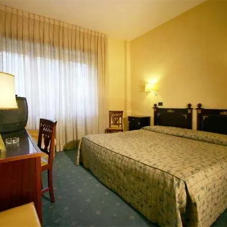Carlo Magno Hotel 3*