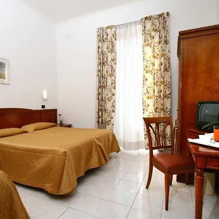 Hotel Chapter