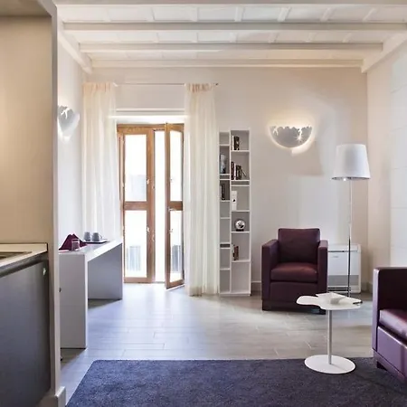 Navona Palace Luxury Apartment *
