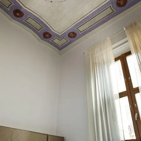 Navona Palace Luxury Apartment *