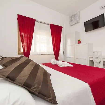De Guestibus 2* Rome