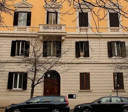 74 Crescenzio House Pensjonat *