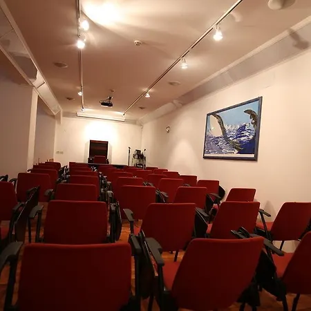 Derby Hotel 3*
