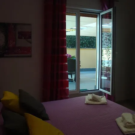 Chroma Italy - Chroma Marconi Guest house Rome