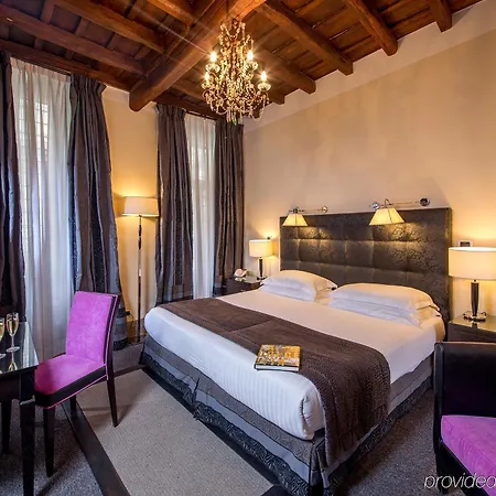 The At The Forum Luxury Collection - The At The Forum 5*