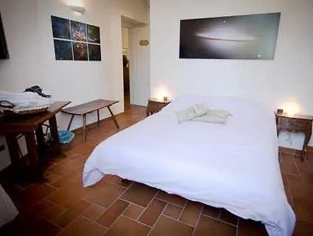 Domus Quiritum Bed & Breakfast 3*