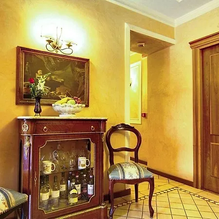 Montreal Hotel Roma