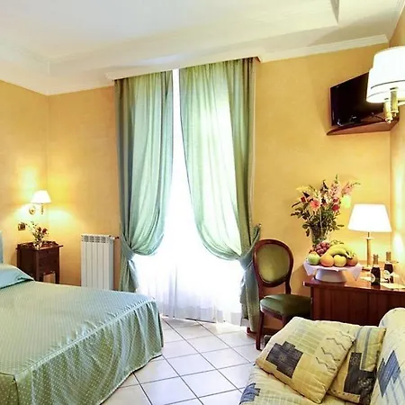 Montreal Hotel 3*