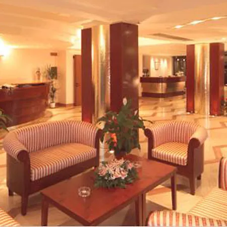 The Smooth 4* Roma