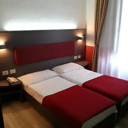 Center 2 Hotel 3*