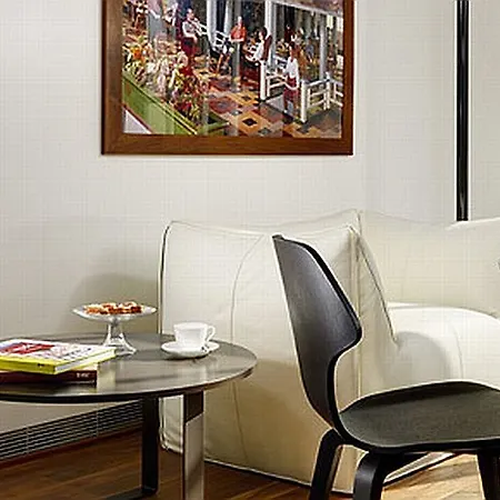 Palazzo Montemartini Rome, A Radisson Collection 5* Rome