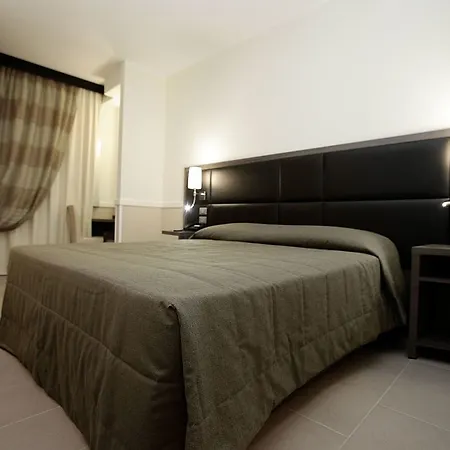Artis Hotel