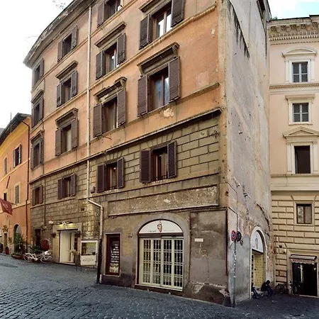 Hotel Pantheon 4*