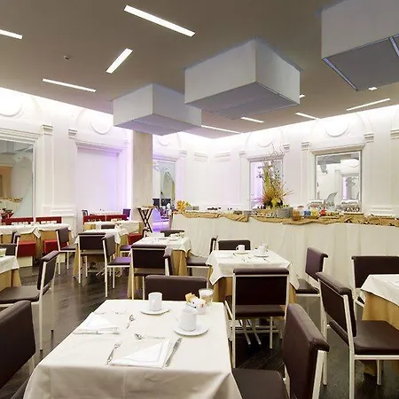 Hotel Exe International Palace 4*