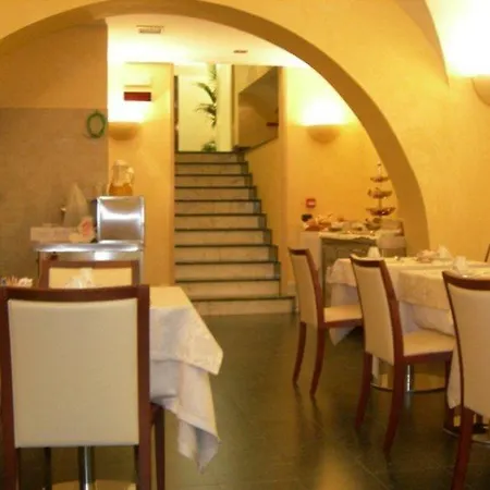 Hotel Crosti 3*