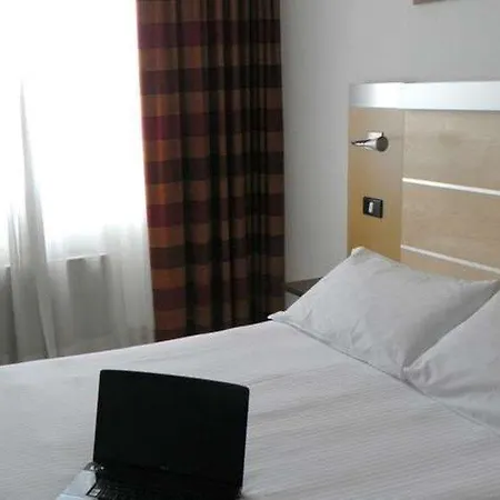 Sotel Nomentana Roma