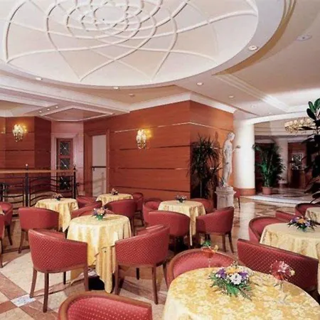 酒店 Clelia Palace 3*