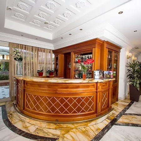 Hotel Sunrise 4*