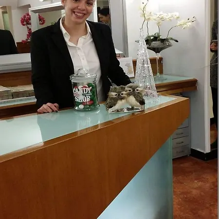 Dharma Boutique & Řím