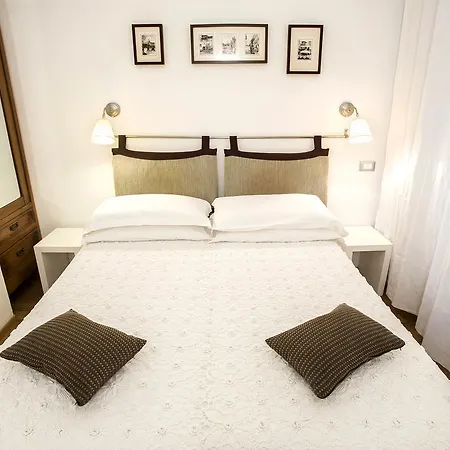 Bed & Breakfast B&B Arco Del Lauro