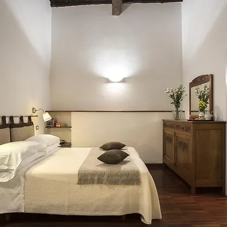B&B Arco Del Lauro