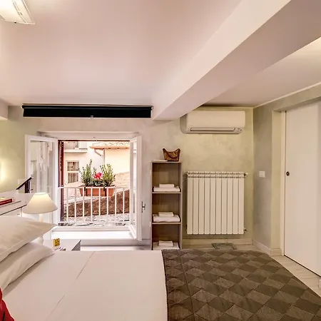 Affittacamere Tritone House