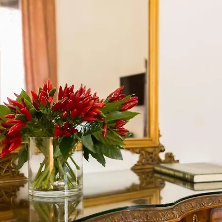 Bed & Breakfast Affreschi Su Luxury 2*
