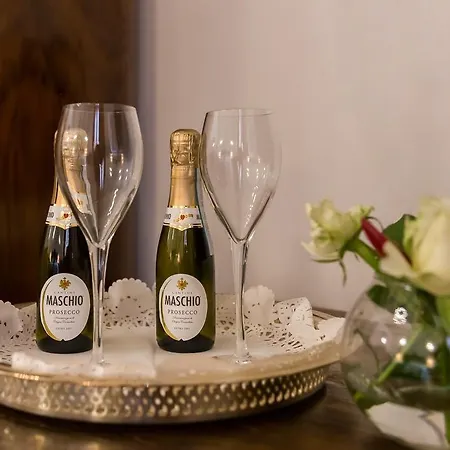 Bed & Breakfast Affreschi Su Luxury 2*