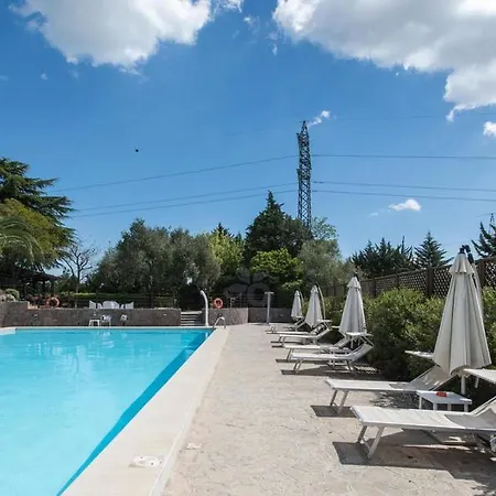 Kemp Happy Village & 3*