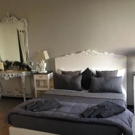 Apartment Blanc Maison Tevere Rome
