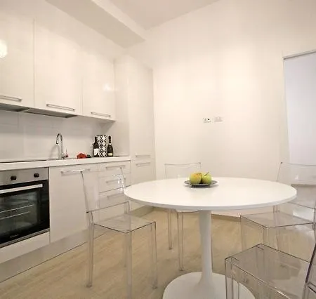 Patrizi 2/a Apartment
