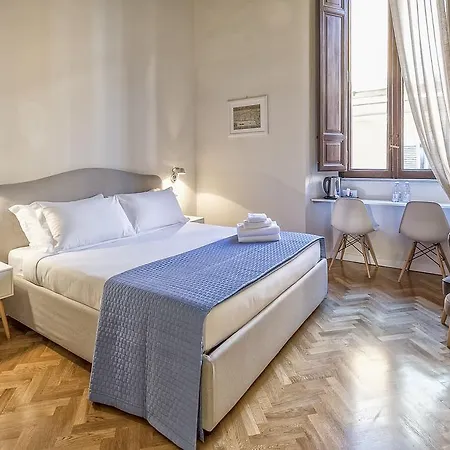 Terrace Pantheon Relais 4*