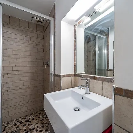 Guest house Sasa House
