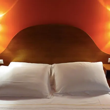 Hotel Extrahotel Paradise 2*