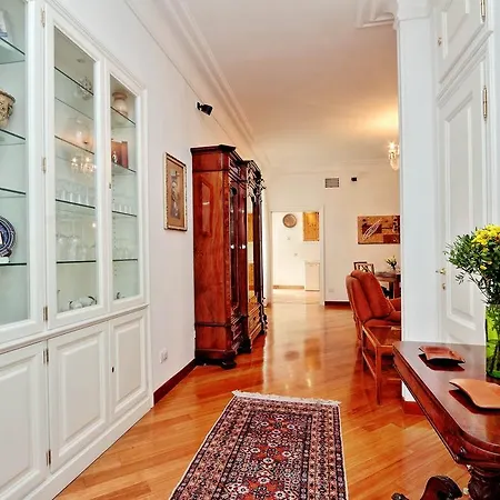 Apartment Luxury House Borghese Rome