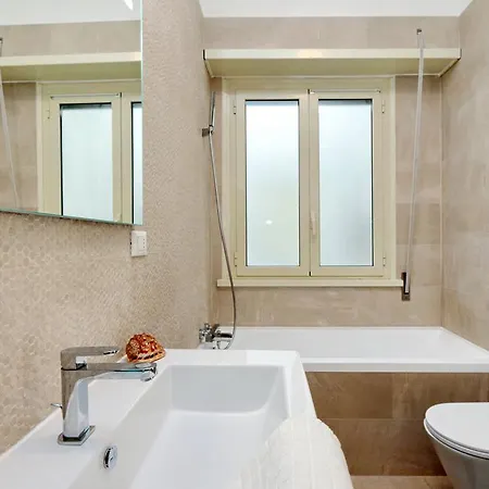 Appartement 130m² 3 Slaapkamer, 2 Privé Badkamer In Trionfale *