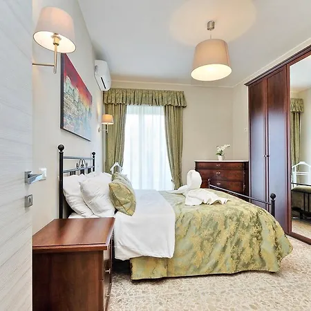 130m² 3 Slaapkamer, 2 Privé Badkamer In Trionfale *