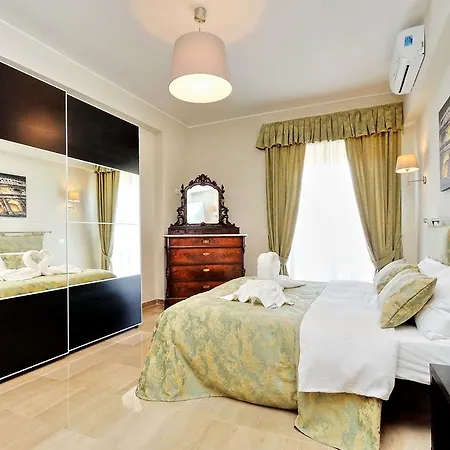 130m² 3 Slaapkamer, 2 Privé Badkamer In Trionfale *
