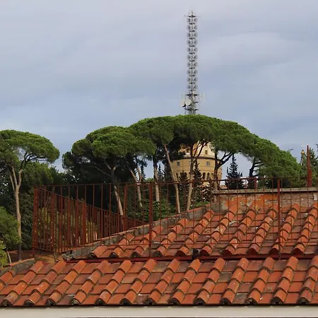 Good House In Vatican Rome