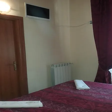Starlight Bed & Breakfast 2*