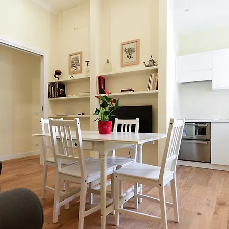 Apartment Bright And Comfy 3 Bedroom In Monti Rome