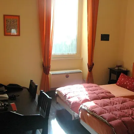 Bed & Breakfast Domus Citta Giardino Roma
