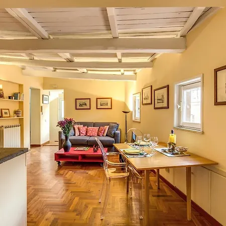 Trastevere Attic With Terrace Apartment Rome