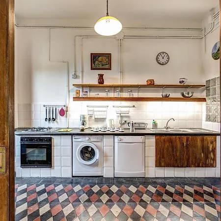 Monserrato Apartamento *