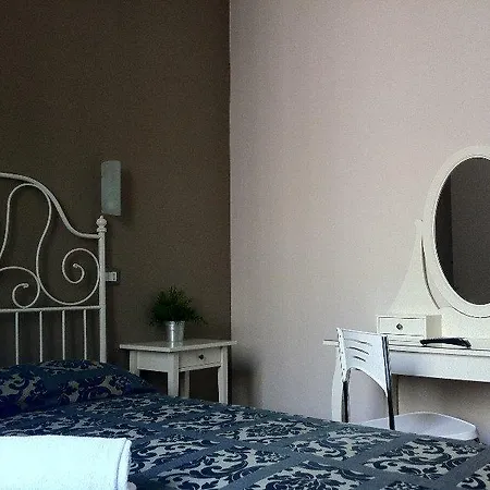 Borghese Executive Affittacamere 3*