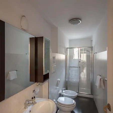 Croce 3000 Hotell 2*